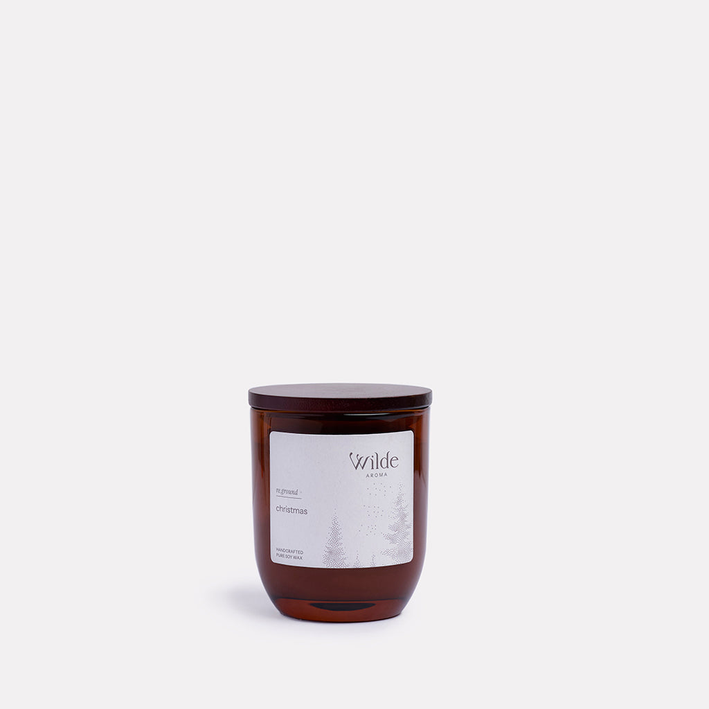 Small pure soy candle in Christmas scent by Wilde Aroma